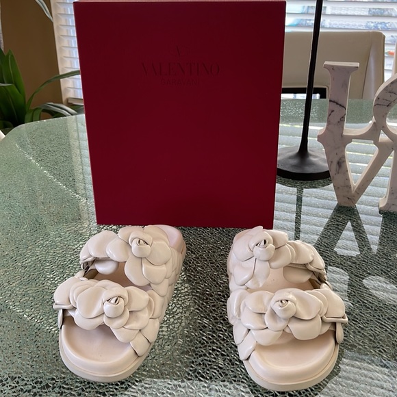 VALENTINO GERAVANI Rose Edition Atelier Petal Slide w/Box and Dustbag - Picture 11 of 15